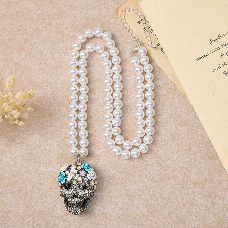 Perlenkette mit floralem Kristall-Strass-Zuckerschädel-Motiv - image 5