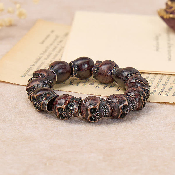 Punk-Armband mit geschnitztem Totenkopf aus Harzperlen - Schwarz - image 8