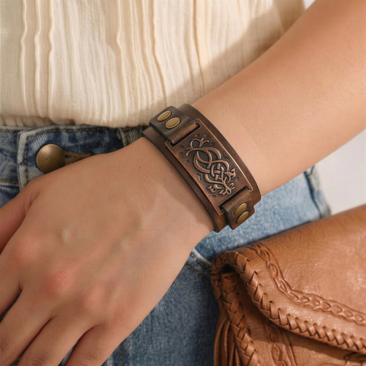 Vintage-Armreif aus Leder mit keltischem Knotenmuster - image 2