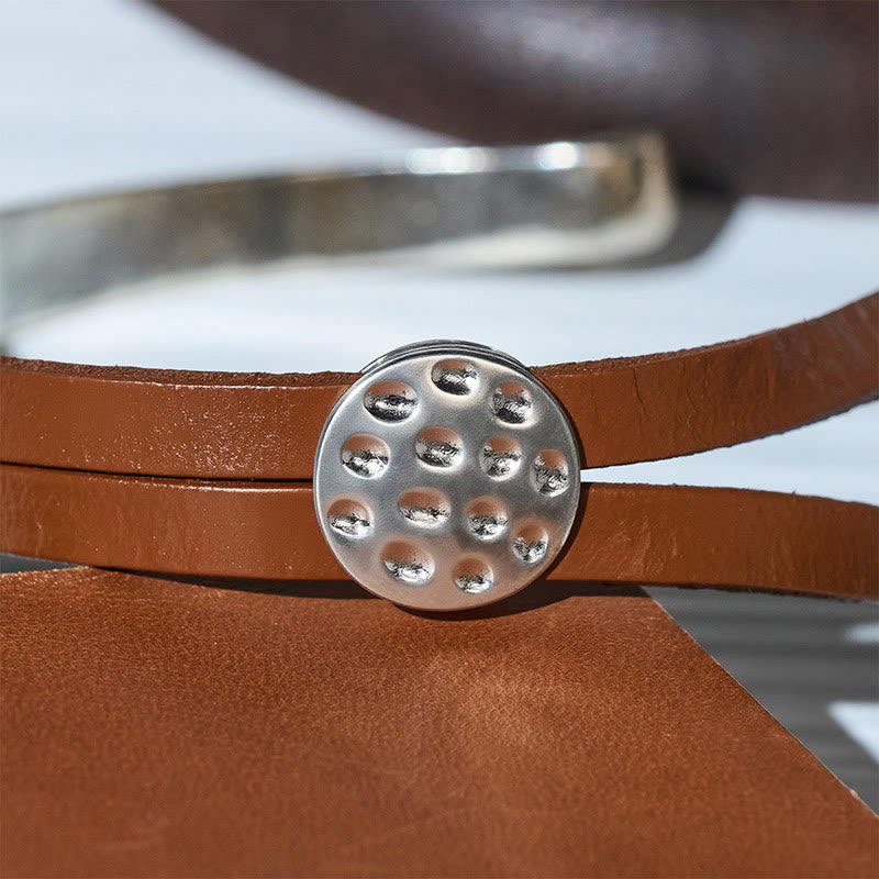 Modernes minimalistisches Herrenarmband aus Metall und Leder - image 7