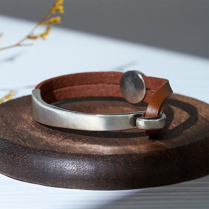 Modernes minimalistisches Herrenarmband aus Metall und Leder - image 6