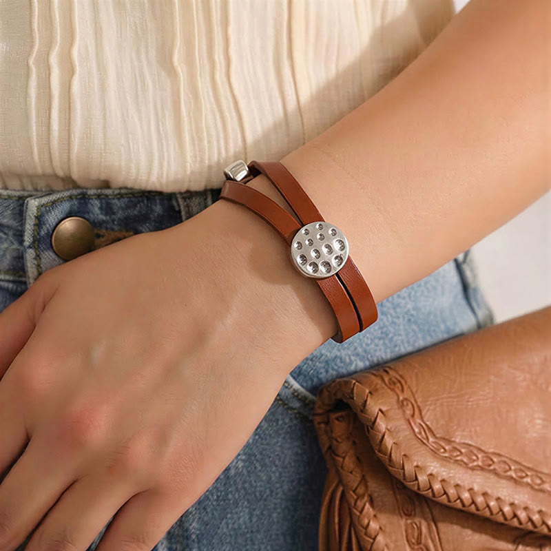 Modernes minimalistisches Herrenarmband aus Metall und Leder - image 2