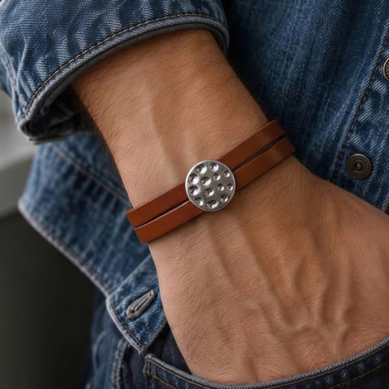 Modernes minimalistisches Herrenarmband aus Metall und Leder - image 1