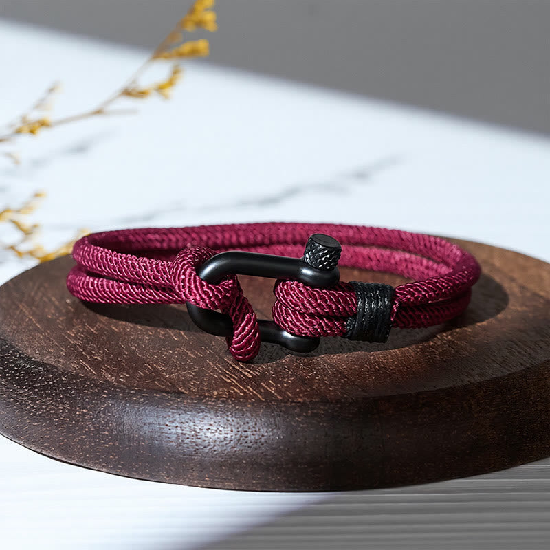 Minimalistisches Armband aus schwarzem Edelstahl mit U-Verschluss im Mailänder Stil - Wein - image 4