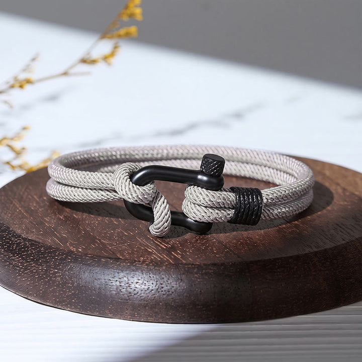 Minimalistisches Armband aus schwarzem Edelstahl mit U-Verschluss im Mailänder Stil - image 6
