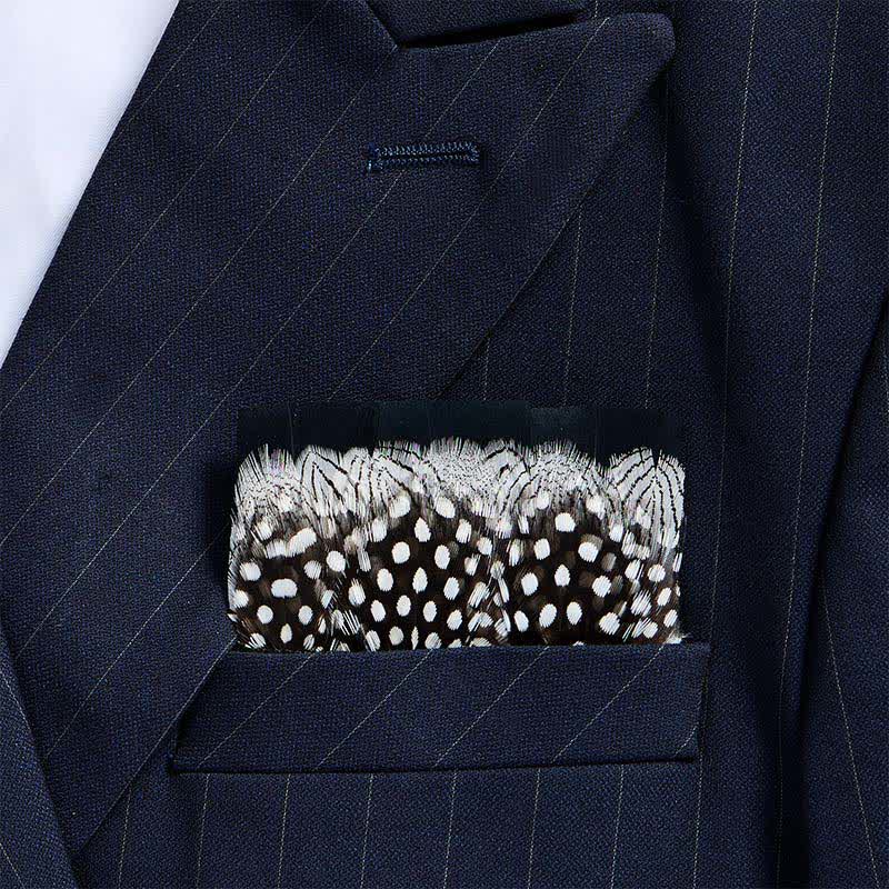 Einstecktuch mit schwarzem und weißem Perlhuhnfedermuster und weißen Punkten - Schwarzweiß - image 0