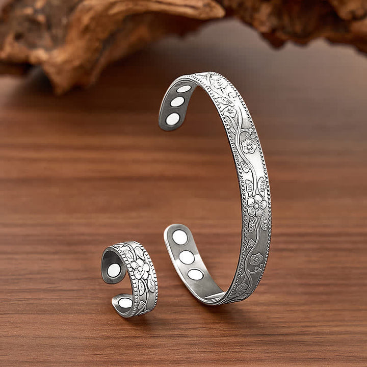 Vintage-Set aus magnetischem Armband und Ring mit floralem Prägemuster - Silber - image 4