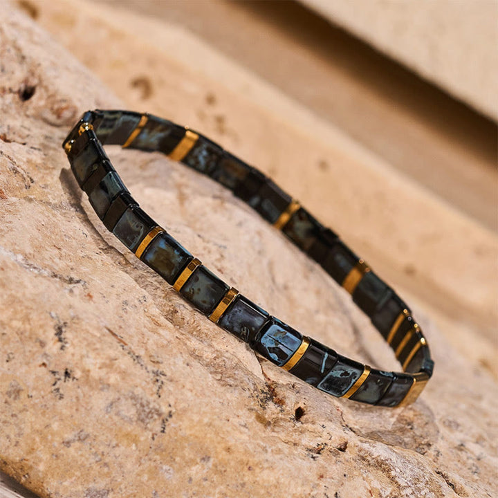 Vintage-Armband aus schwarzem und goldenem Tila-Perlen - image 4