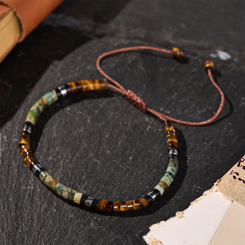 Minimalistisches, verstellbares Armband mit geometrischen Zylinderperlen - image 0