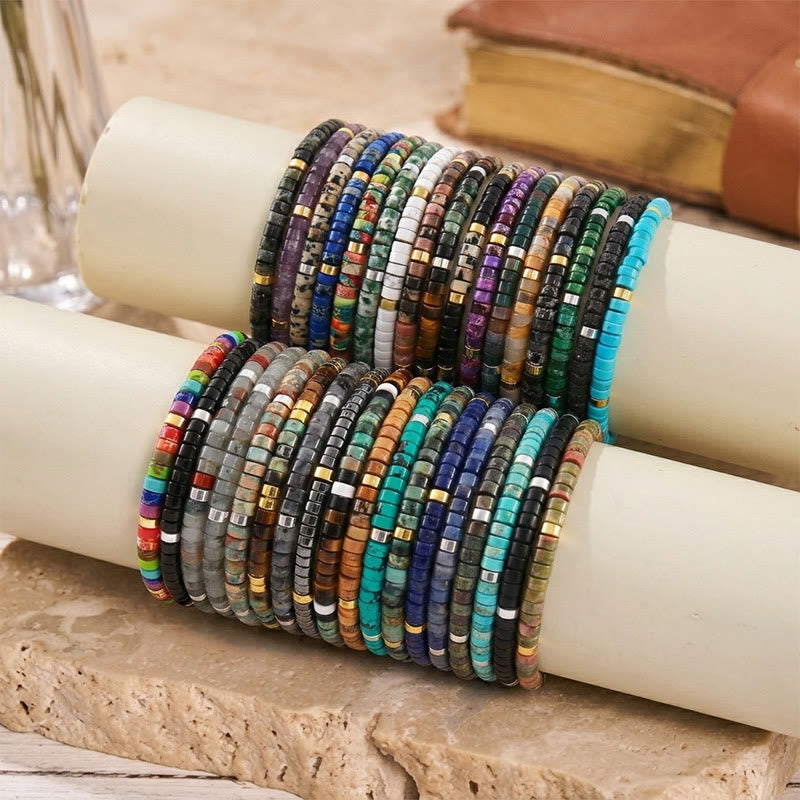 Minimalistisches, verstellbares Armband mit geometrischen Zylinderperlen - image 9