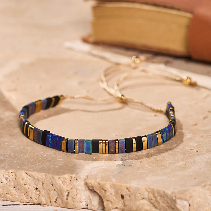 Minimalistisches, mehrfarbiges, verstellbares Armband aus Tila-Perlen - image 2