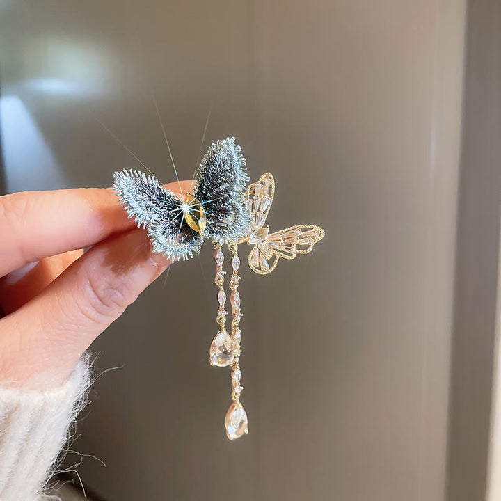 Elegante blaue Schmetterlingsquastenbrosche für Frauen