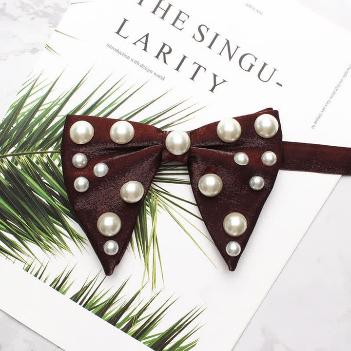 Pearls Bright Oversized Pointed Bow Tie - Dunkelrot - image 12