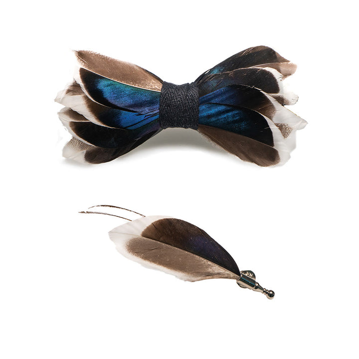 Dunkelblau &amp; Braun Elegante Federfliege mit Reversnadel