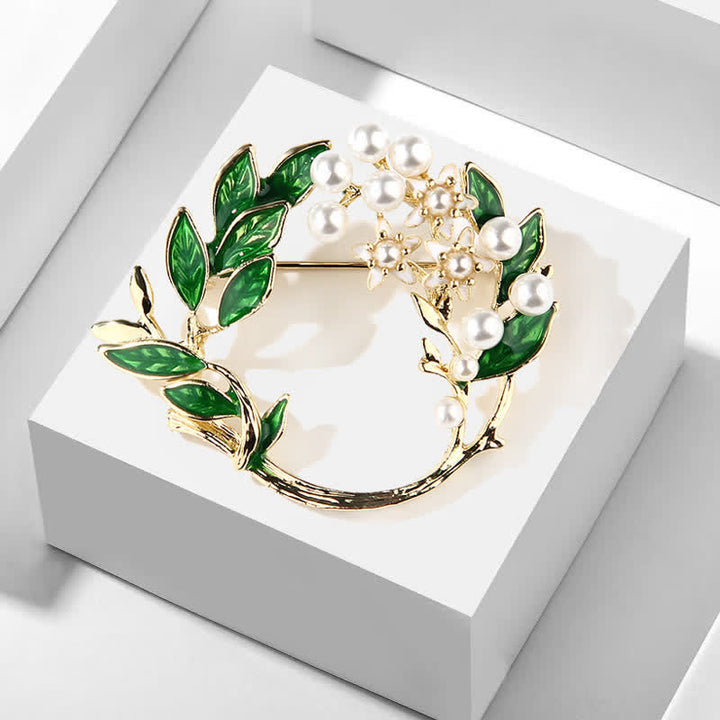 Frauen Gardenie Blütenkranz Brosche