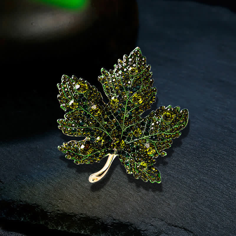 Frauen Strass Kristall Ahornblatt Brosche