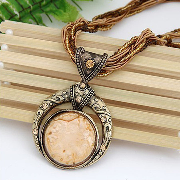 Handgefertigte Halskette im Boho-Vintage-Stil mit runden Steinen und Perlen - Kaffee - image 8