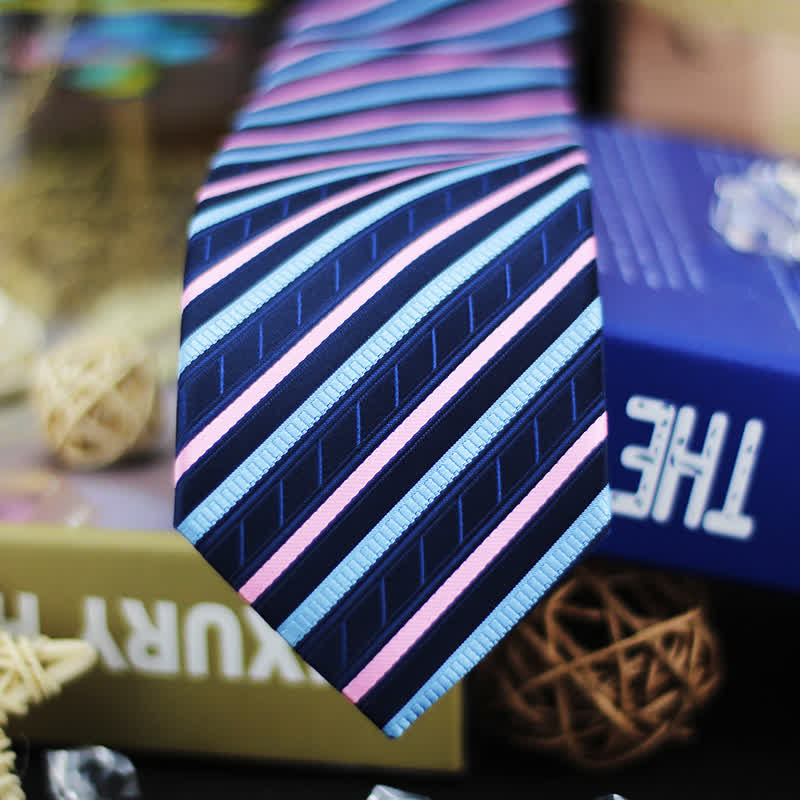 Klassische Herren-Krawatte mit blau-rosa Streifen im Verlauf - image 2