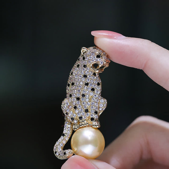 Jaguar Panther Perlenbrosche für Männer