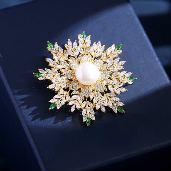 Schneeflocken-Perlenblumenbrosche für Frauen