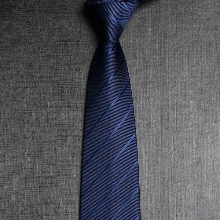 Herren-Krawatte aus dunkel gefärbtem Köperstoff - Blau - image 4