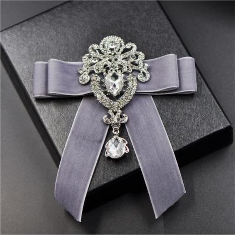2er Set Royal Strass Brosche Samt Fliege