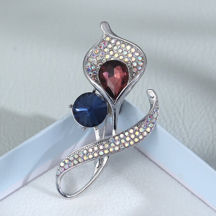 Strahlend blaue Blumenbrosche für Frauen