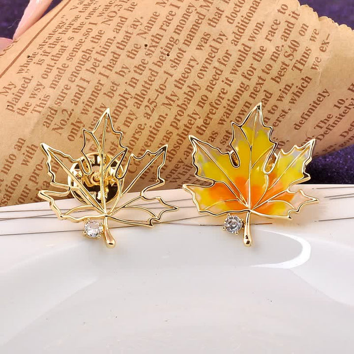 Herbst-Goldahornblatt-Brosche für Frauen
