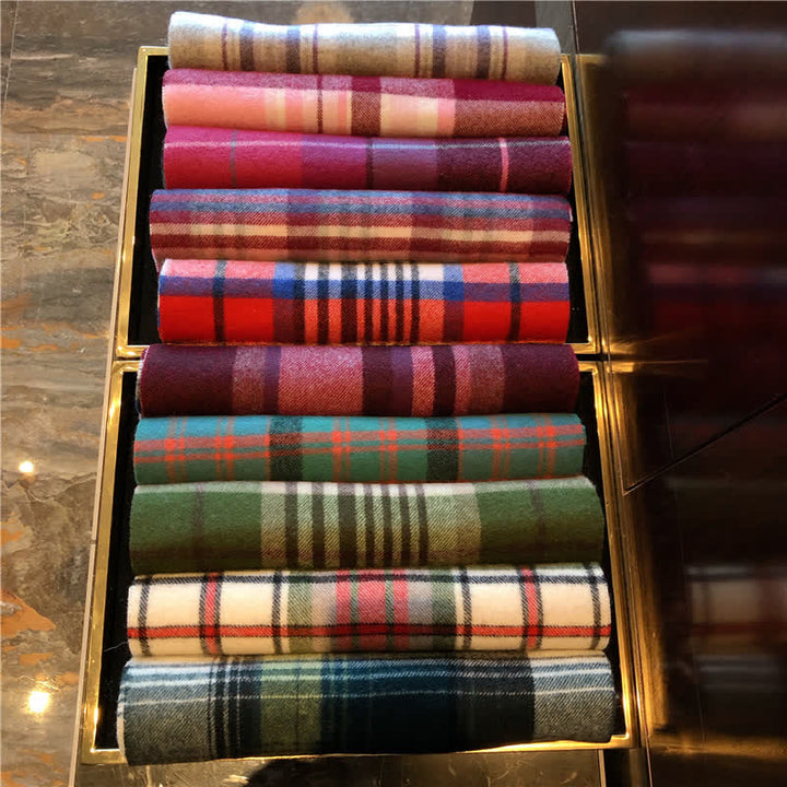 Unisex-Schal aus Lammfell im Edinburgh-Karo-Design, groß und warm - image 4