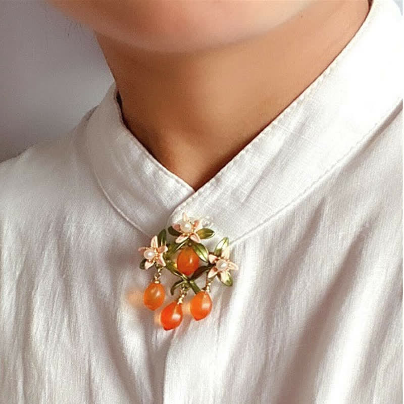 Pastorale Orangenfrucht-Beeren-Brosche für Frauen