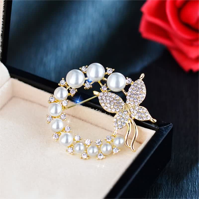 Frauen Goldene Schmetterling Perle Kranz Brosche