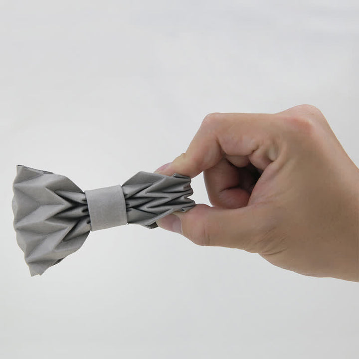 Kreative umweltfreundliche Kraftpapier-Fliege für Herren