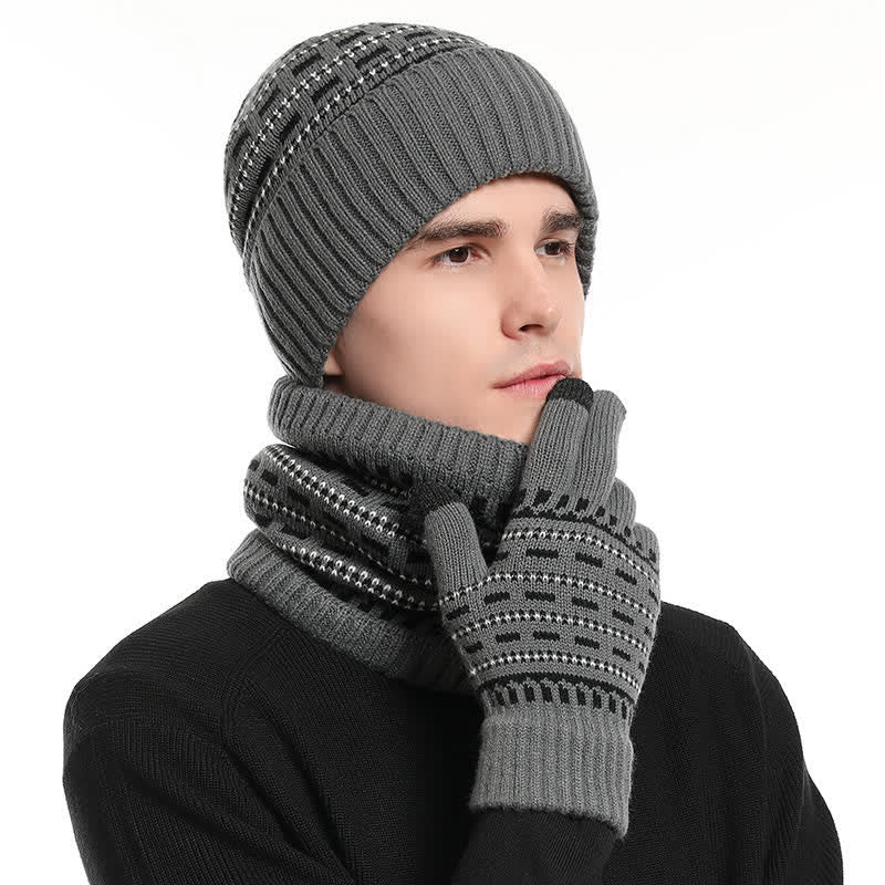 3-tlg. Set aus lockerer, doppellagiger Strickmütze, Schal und Handschuhen
