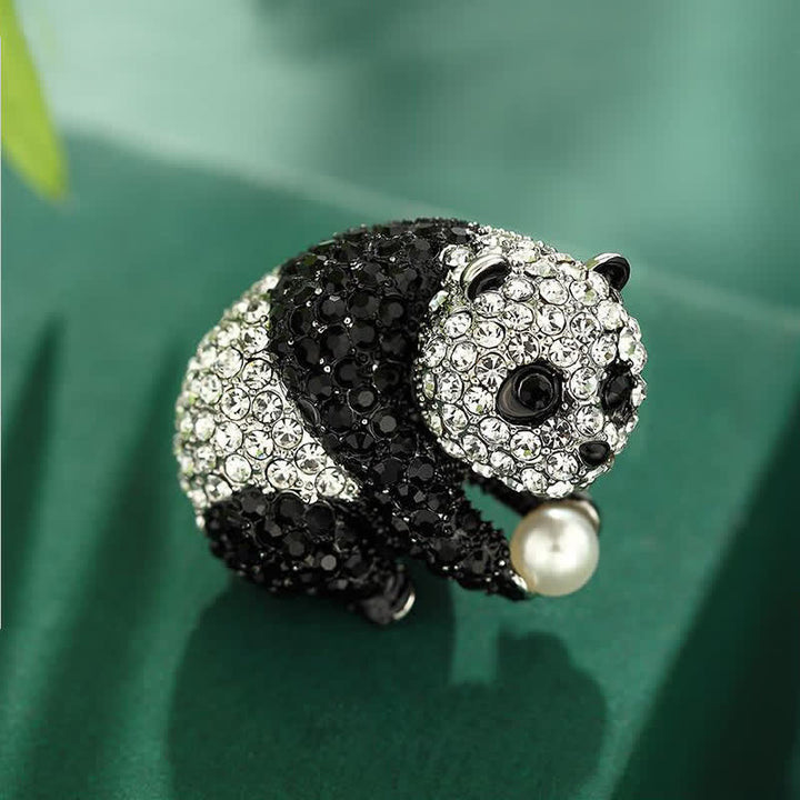 Frauen-Panda-Funken-Brosche