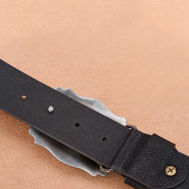 Herrengürtel aus goldenem Longhorn-Bullenleder mit Punknieten