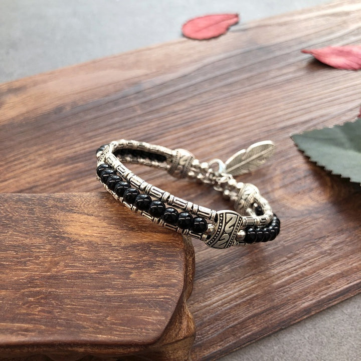 Vintage Boho Armreif mit rundem, mehrfarbigem Stein und silberfarbenem Federanhänger, verstellbar - Schwarz - image 5