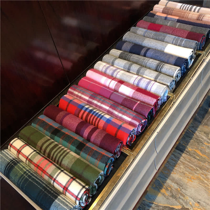 Unisex-Schal aus Lammfell im Edinburgh-Karo-Design, groß und warm - image 5