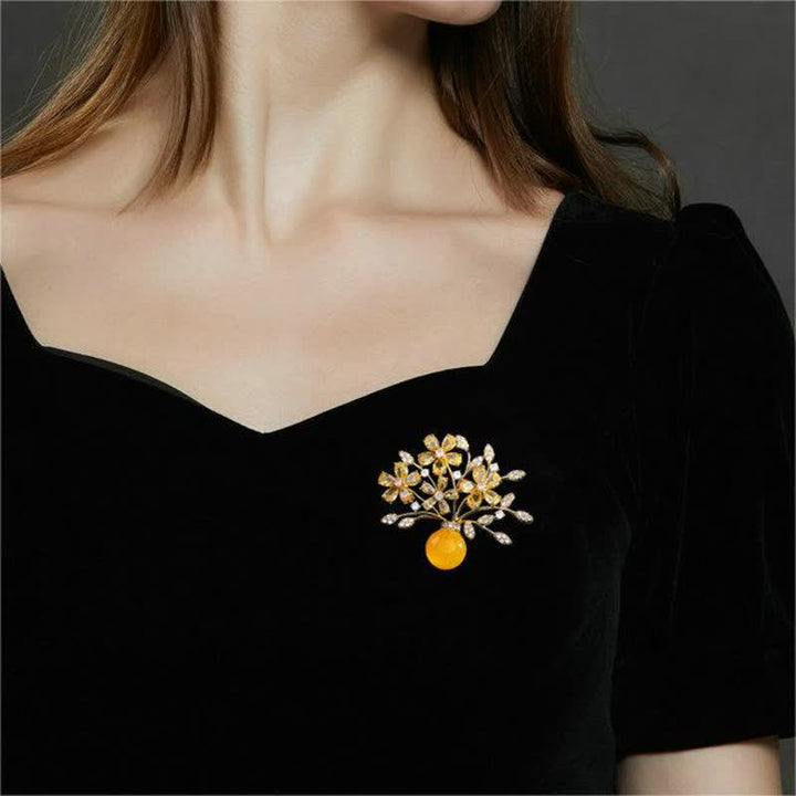 Frauen Blumenstrauß Vase Brosche