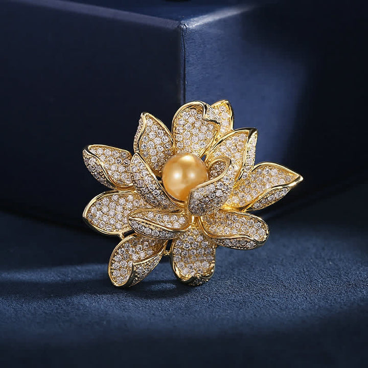 Dreidimensionale Perlen-Lotus-Brosche für Frauen