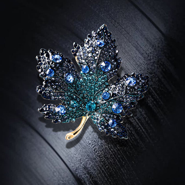 Frauen Strass Kristall Ahornblatt Brosche