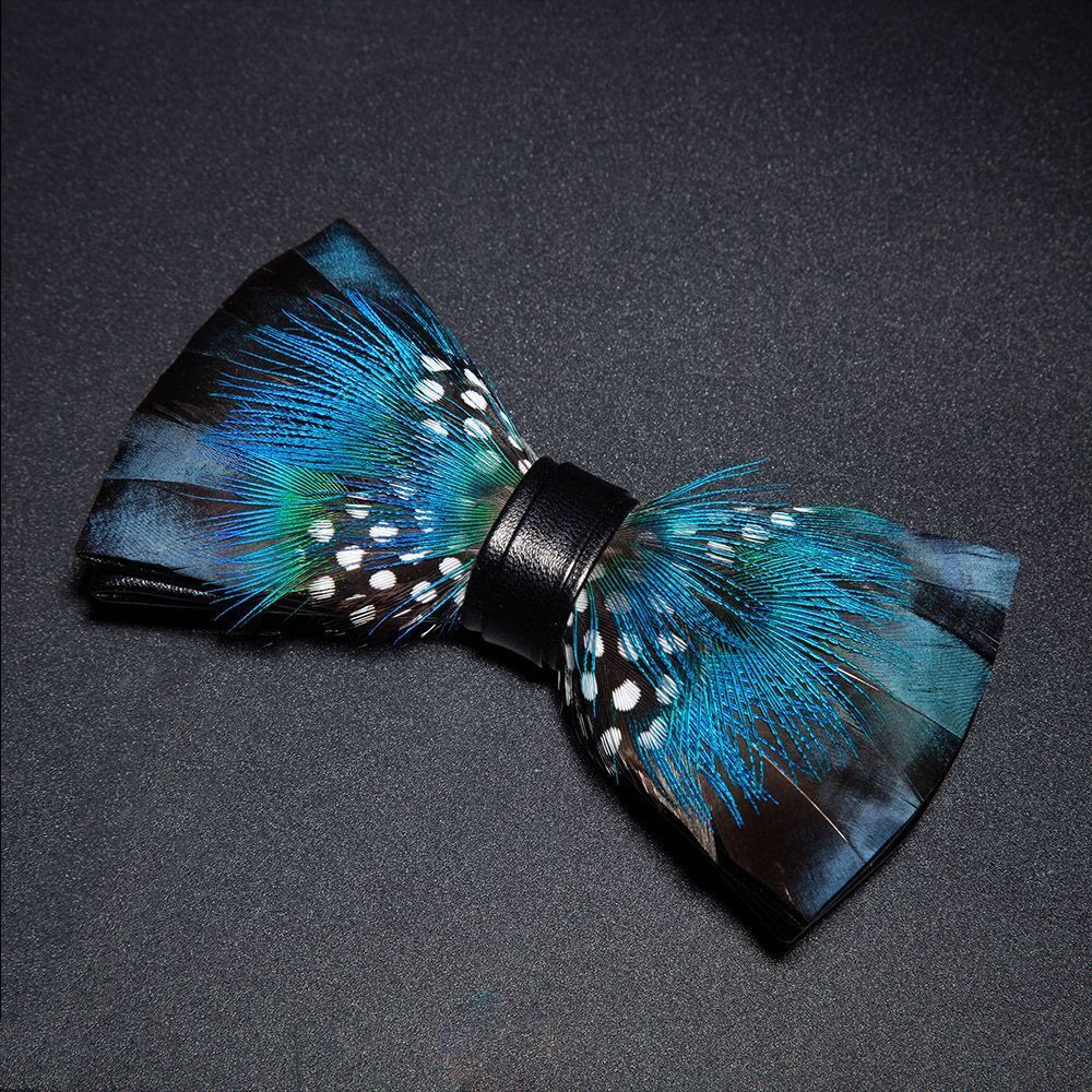 Blau &amp; Schwarz Pfauenfeder Fliege mit Reversnadel