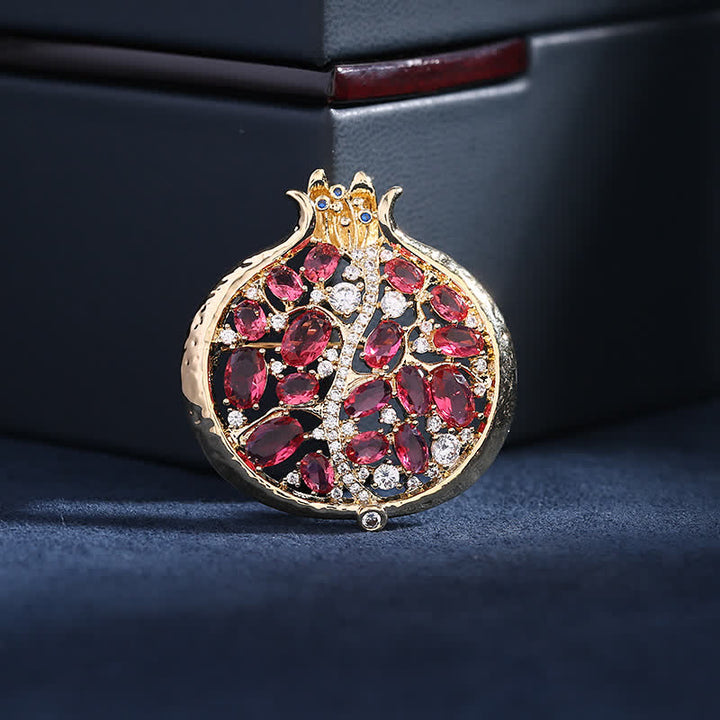 Elegante Insekten-Granatapfel-Brosche für Damen