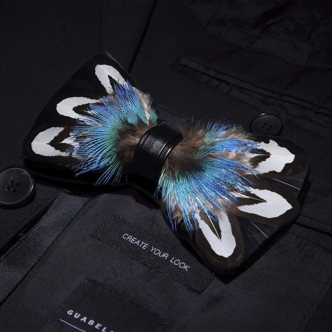 Blaue & Schwarze Edle Pfauenfeder Fliege mit Reversnadel
